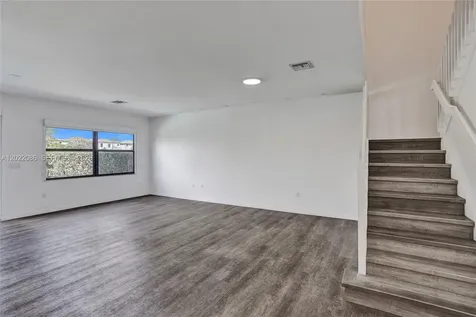643 NE 191st Terrace Miami FL 33179