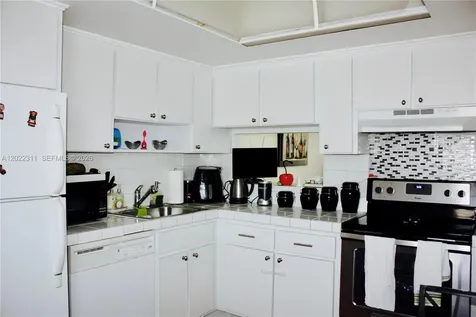 18555 NE 14th Avenue Miami FL 33179