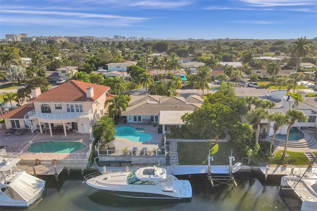 2661 NE 22nd Court Pompano Beach FL 33062
