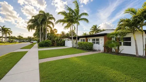 1155 Hayes Street Hollywood FL 33019
