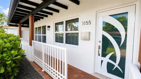 1155 Hayes Street Hollywood FL 33019