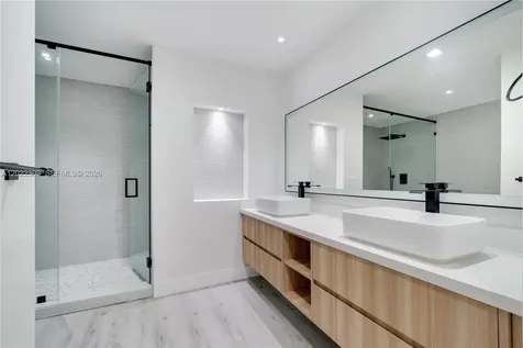 11583 NW 69th Terrace Doral FL 33178