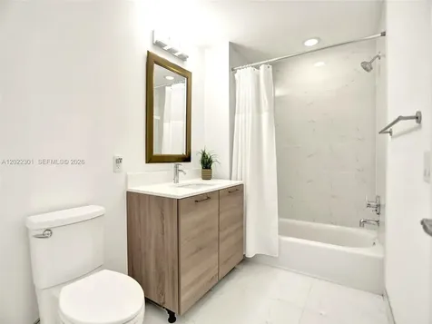 16385 N Biscayne Boulevard North Miami Beach FL 33160
