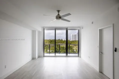 16385 N Biscayne Boulevard North Miami Beach FL 33160