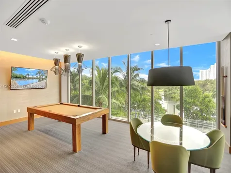 16385 N Biscayne Boulevard North Miami Beach FL 33160