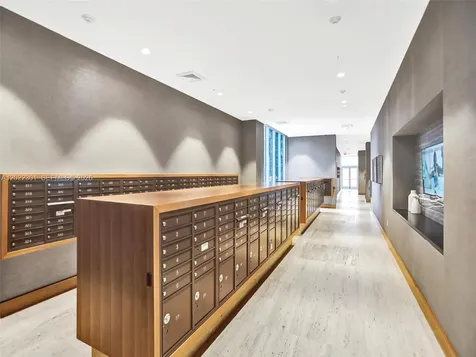 16385 N Biscayne Boulevard North Miami Beach FL 33160