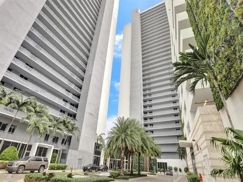 16385 N Biscayne Boulevard North Miami Beach FL 33160