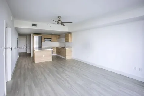 16385 N Biscayne Boulevard North Miami Beach FL 33160