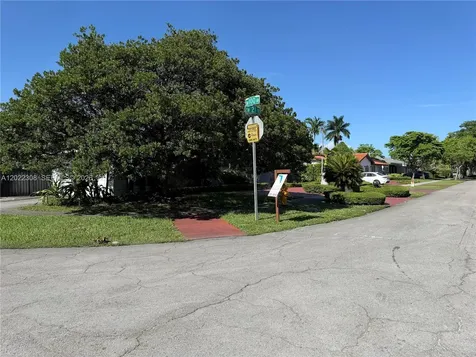 9999 SW 21st Street Miami FL 33165