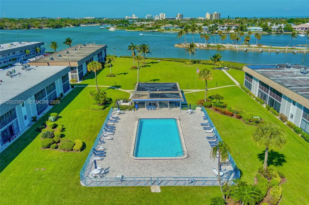 755 Saturn Street Jupiter FL 33477