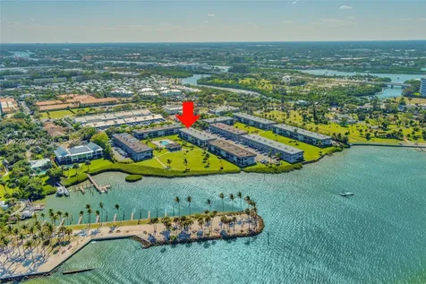 755 Saturn Street Jupiter FL 33477