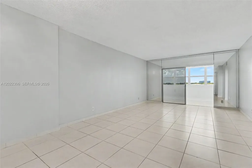 4330 Hillcrest Drive Hollywood FL 33021