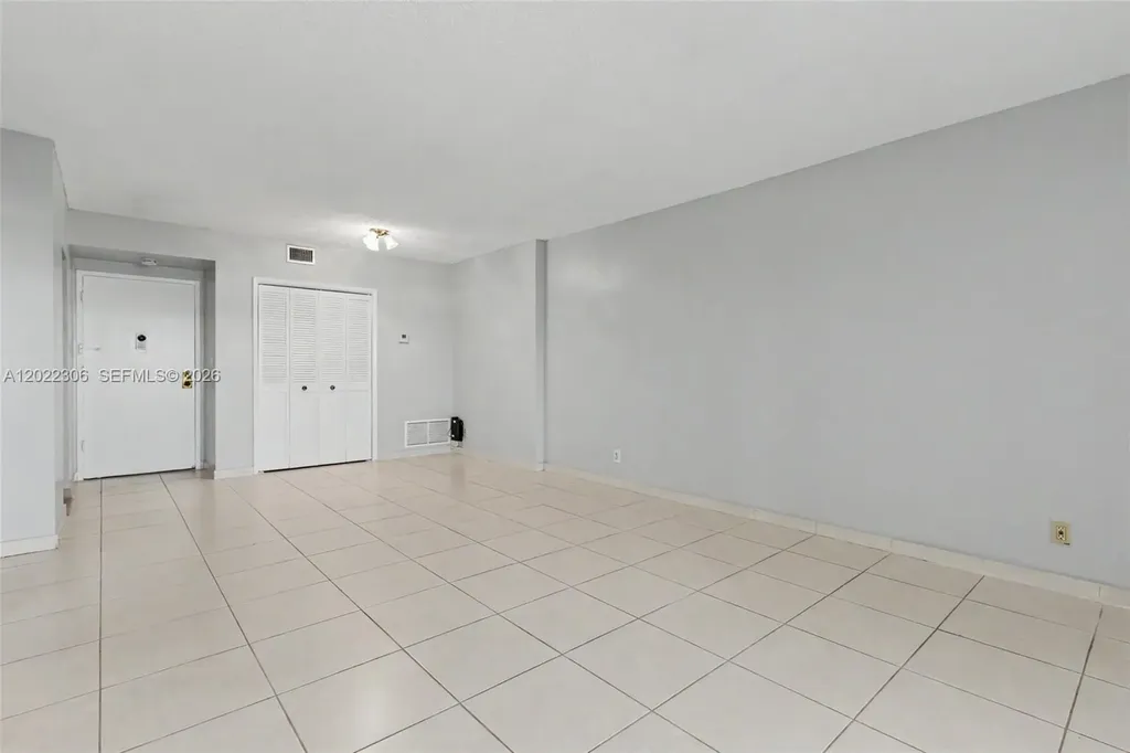 4330 Hillcrest Drive Hollywood FL 33021