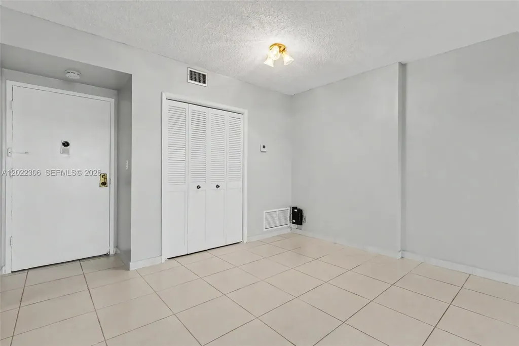 4330 Hillcrest Drive Hollywood FL 33021