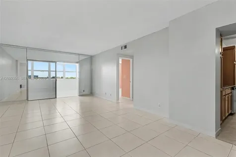 4330 Hillcrest Drive Hollywood FL 33021