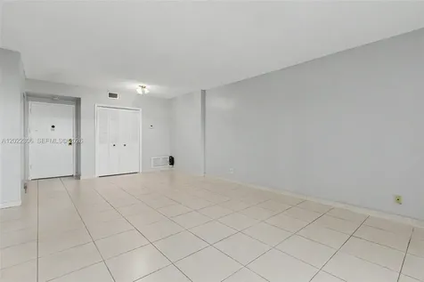 4330 Hillcrest Drive Hollywood FL 33021