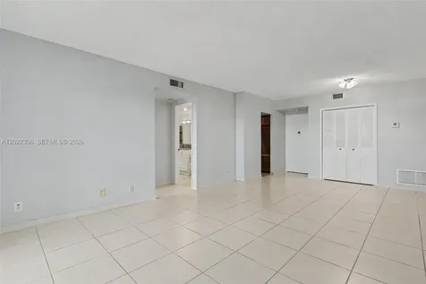 4330 Hillcrest Drive Hollywood FL 33021