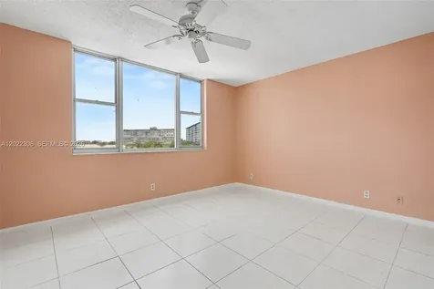 4330 Hillcrest Drive Hollywood FL 33021