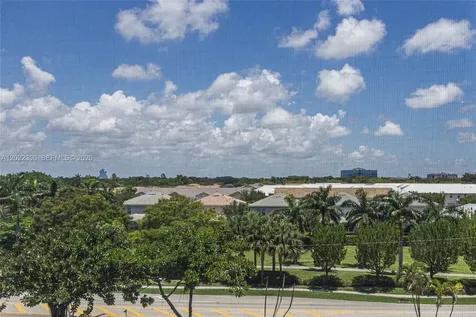 4330 Hillcrest Drive Hollywood FL 33021