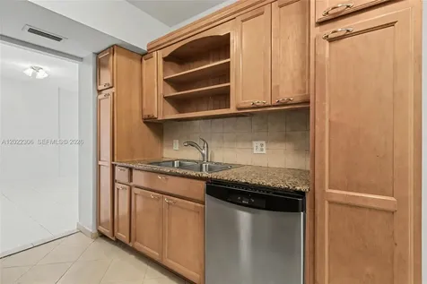 4330 Hillcrest Drive Hollywood FL 33021
