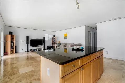 2881 NE 32nd Street Fort Lauderdale FL 33306