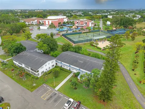 181 Lyndhurst L Deerfield Beach FL 33442