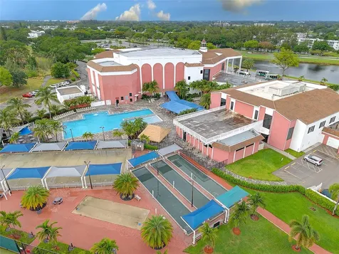 181 Lyndhurst L Deerfield Beach FL 33442