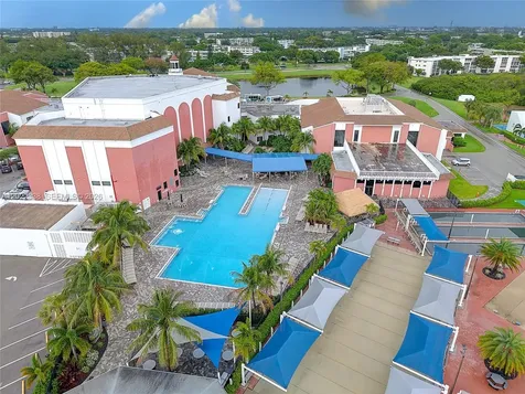 181 Lyndhurst L Deerfield Beach FL 33442