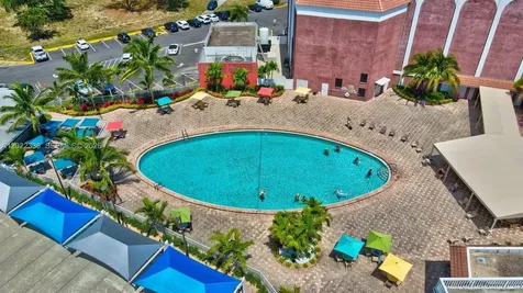 181 Lyndhurst L Deerfield Beach FL 33442