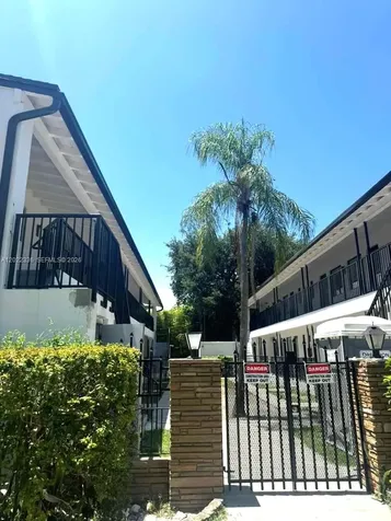 2030 SW 3rd Avenue Miami FL 33129