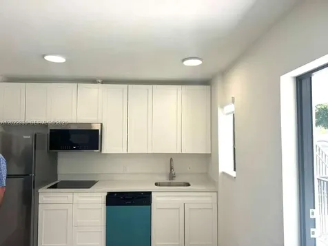 2030 SW 3rd Avenue Miami FL 33129