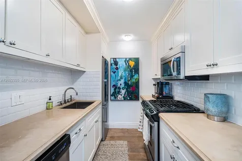 1130 Venetian Way Miami Beach FL 33139