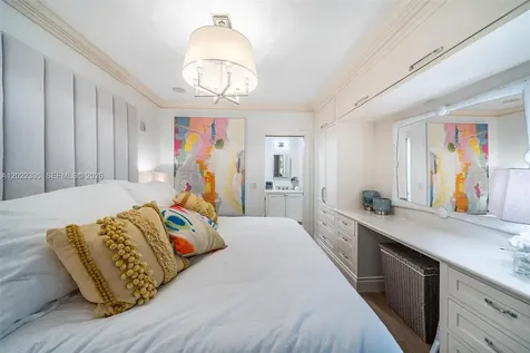 1130 Venetian Way Miami Beach FL 33139