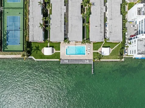 1130 Venetian Way Miami Beach FL 33139