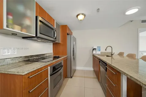 185 SW 7th Street Miami FL 33130