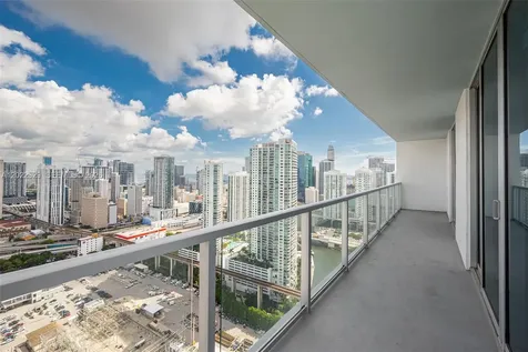 185 SW 7th Street Miami FL 33130