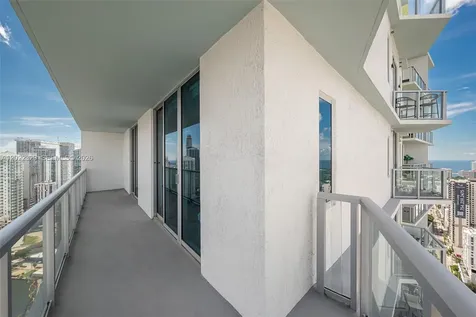 185 SW 7th Street Miami FL 33130