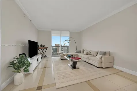185 SW 7th Street Miami FL 33130