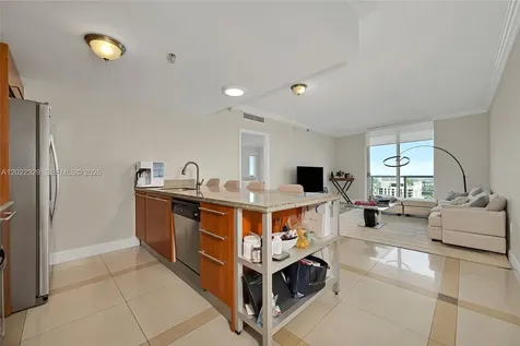 185 SW 7th Street Miami FL 33130
