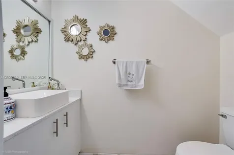 221 Riviera Circle Weston FL 33326