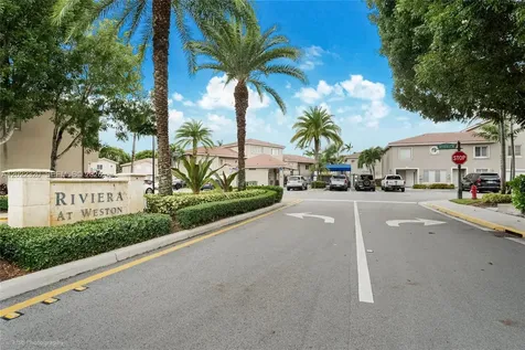 221 Riviera Circle Weston FL 33326