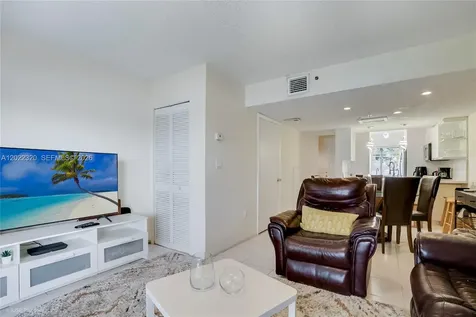 221 Riviera Circle Weston FL 33326