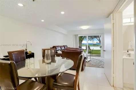 221 Riviera Circle Weston FL 33326