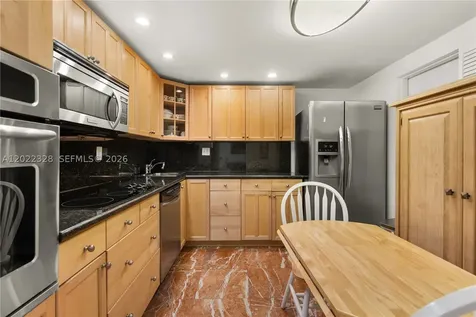 210 Sea View Drive Key Biscayne FL 33149