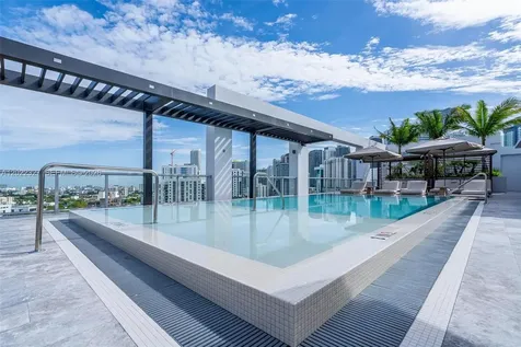 1611 SW 2nd Avenue Miami FL 33129