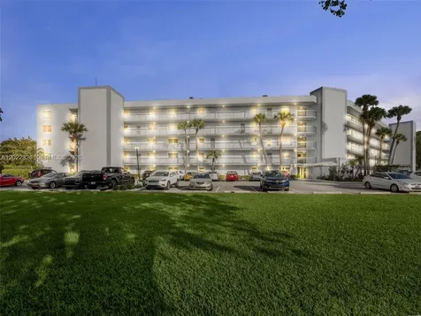 6400 NW 2nd Avenue Boca Raton FL 33487