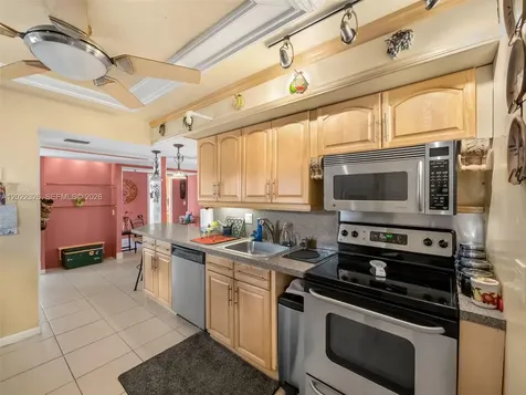 6400 NW 2nd Avenue Boca Raton FL 33487