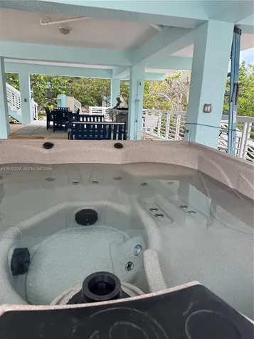 102 Venetian Drive Islamorada FL 33036