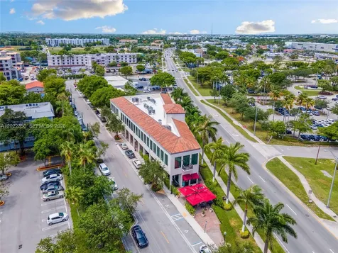 17225 S Dixie Highway Palmetto Bay FL 33157