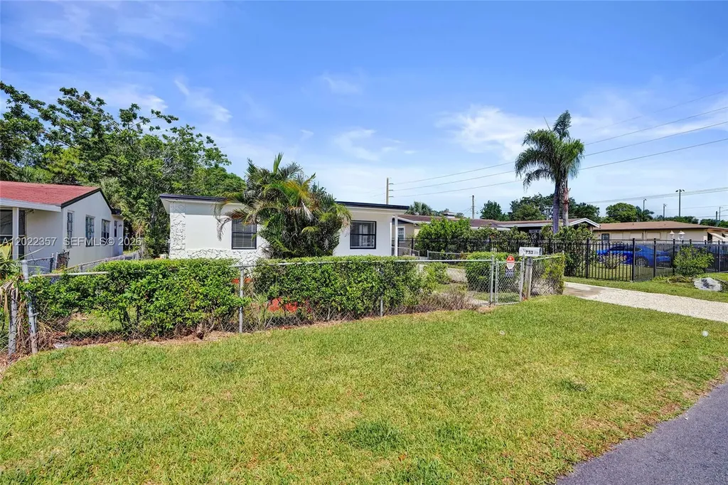 733 NW 15th Terrace Fort Lauderdale FL 33311